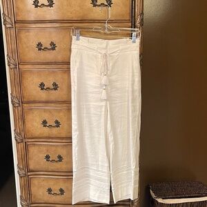 White House Black Market White Cropped Pants